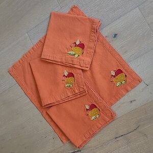 Williams Sonoma Napkins Harvest/Fall/Thanksgiving Embroidered Cloth Set of 4